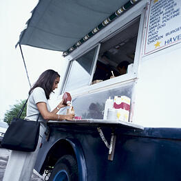 Food-Truck-Mobile-Payments
