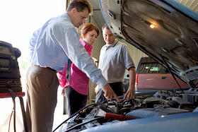 modern-auto-technician1
