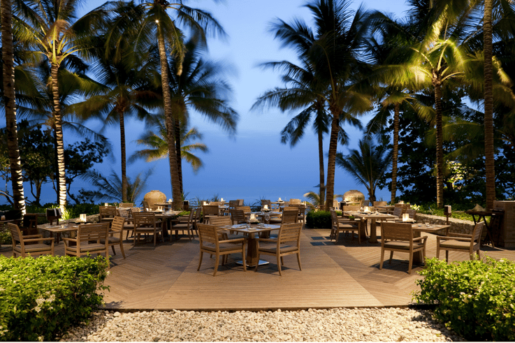 Dining Under The Stars? Here Are 10 Tips For Creating The Perfect Outdoor Dining Experience