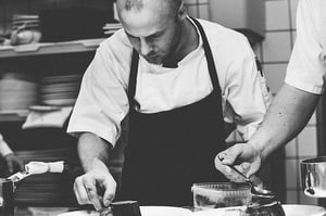7 Ways Restaurants Can Use Video To Draw In Customers