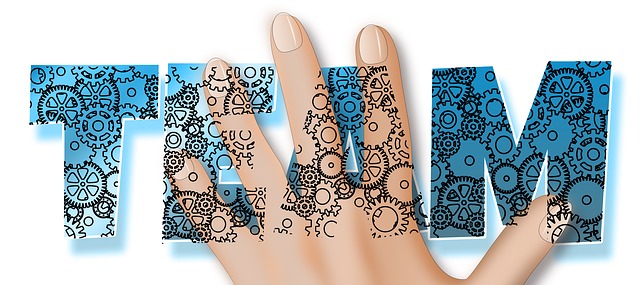 hands-1697900_640