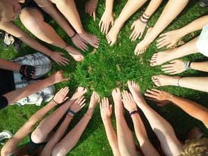 10 Great Summertime Team Building Exercises