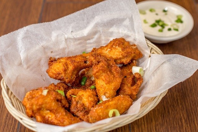 10 Recipes To Inspire Your Super Bowl Party Menu